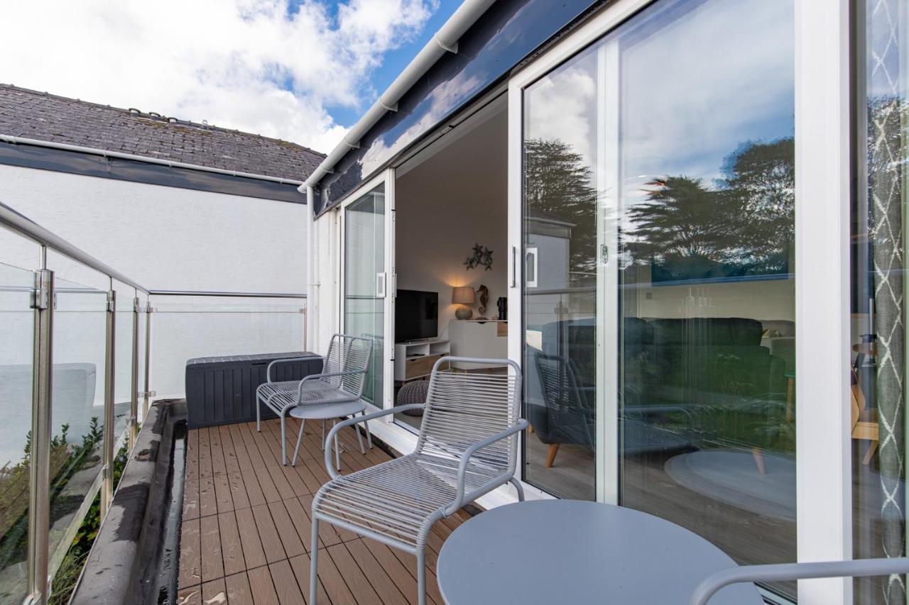25 Coedrath Park - Sea Views From Balcony, Short Walk To Beach, Parking Saundersfoot Dış mekan fotoğraf